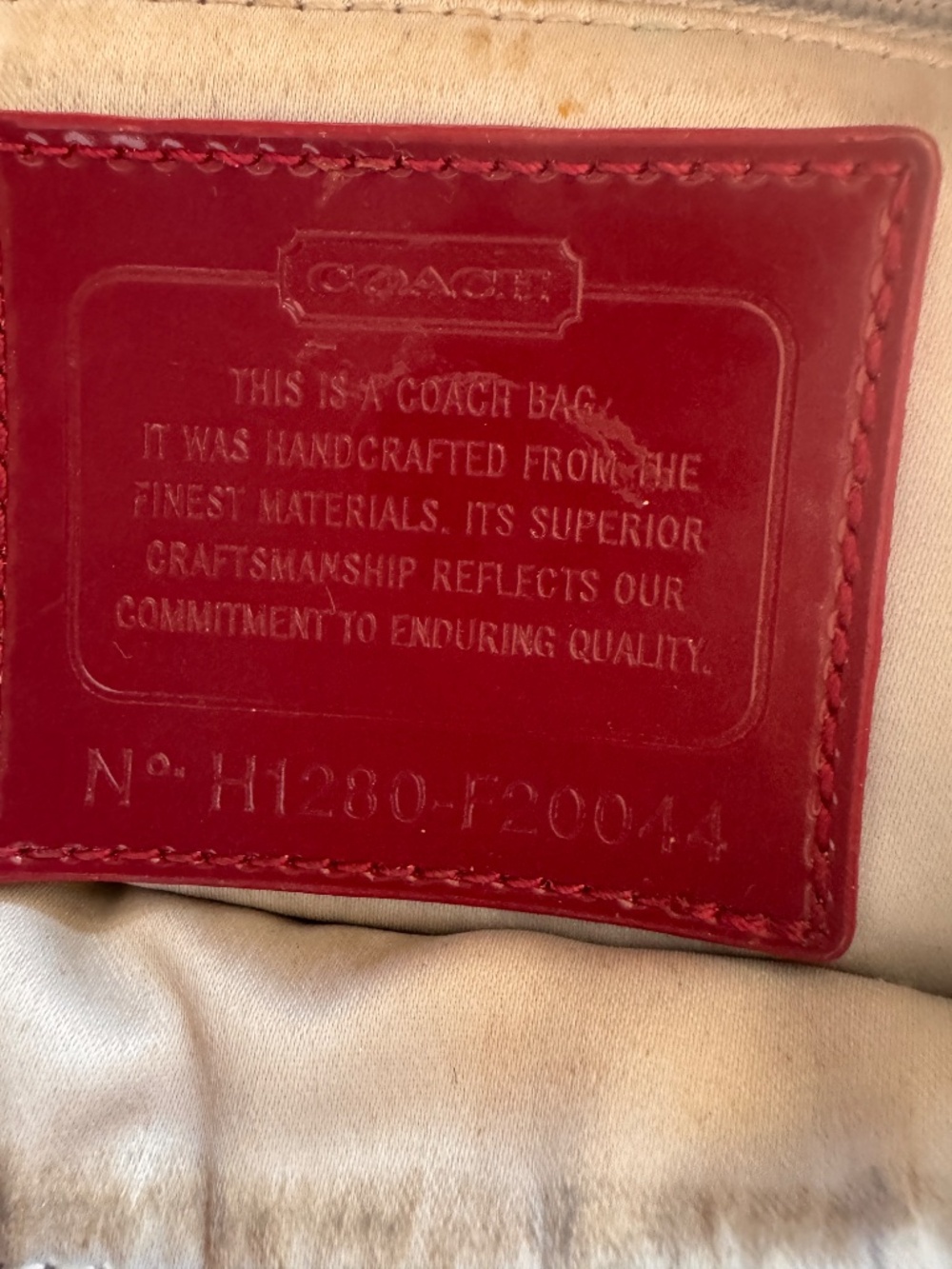 Coach Poppy Signature Satin Shoulder Bag – Chic Y2K Glam ✨ - Picture 3 of 3